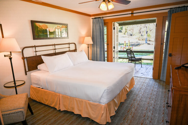 Rancah House King Single Bed Great Lawn